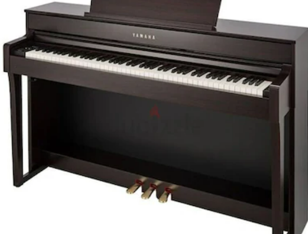 Yamaha CLP 645 Rosewood Piano Refurbished For Sale