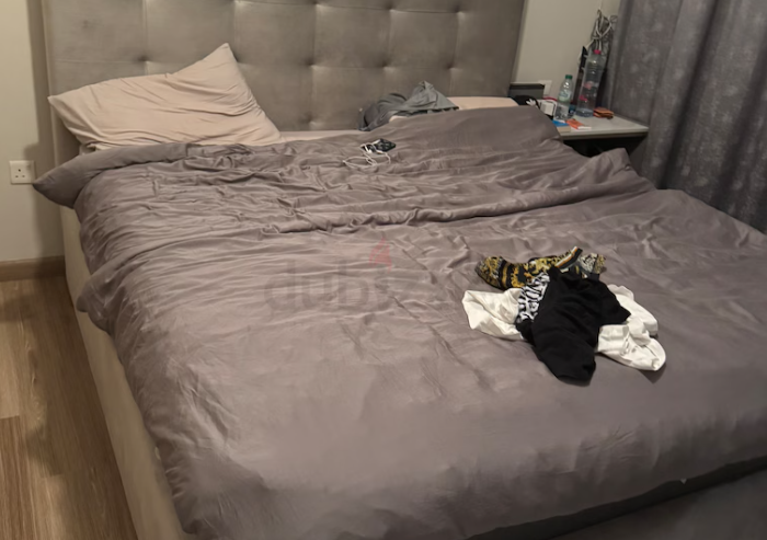 King size bed with mattress