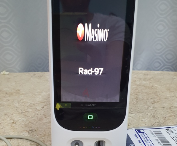 MASIMO RAD-97 patient monitor Red 97