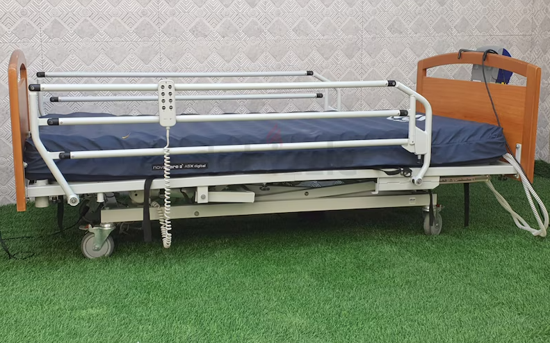 medical electrical bed سرير طبي كهربائي