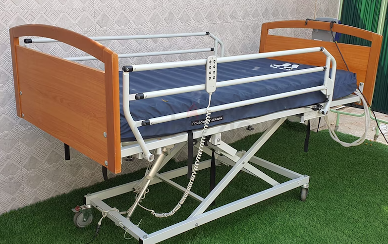 medical electrical bed سرير طبي كهربائي