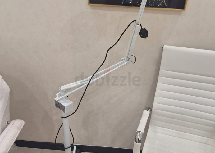 Facial Steamer and magnifying Lamp with examination Bed For Sale