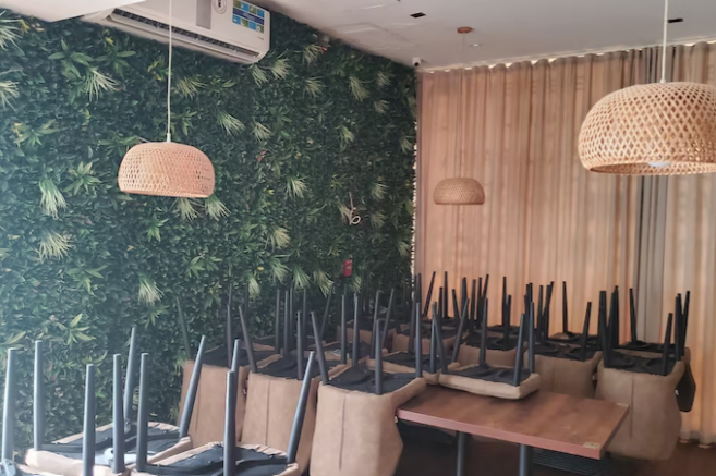 PRIME LOCATION RESTAURANT SETUP FOR SALE