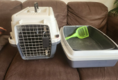 Cats carriers with free litter box