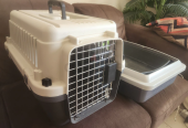 Cats carriers with free litter box