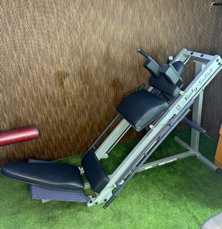 Body solid leg press