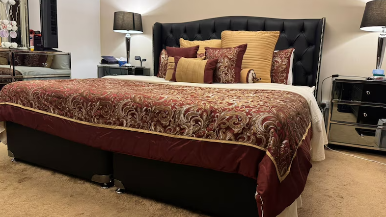 Super Deluxe King Bed