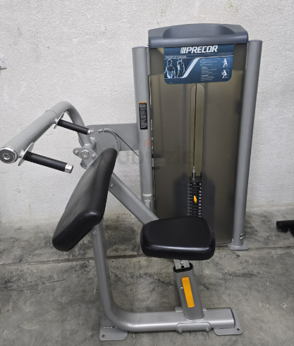 Precore tricep extension machine