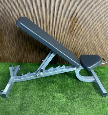 Matrix heavy duty adjustable bench