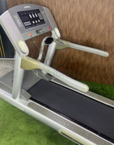 Life fitness treadmill 95N