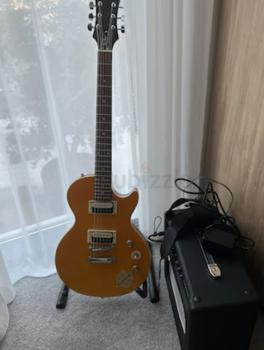 Epiphone guitar with amp