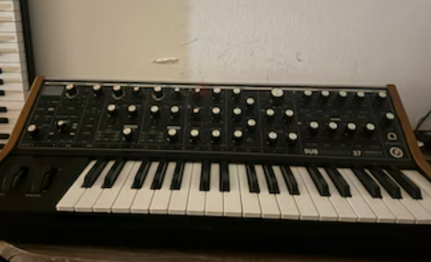 Moog Subsequent37 2-Note Paraphonic Analog Synthesizer