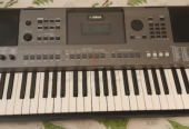 Yamaha keyboard PSRi500