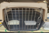 Cats carriers with free litter box