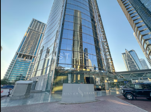 Fitted and Furnished Office | Midfloor Lake View