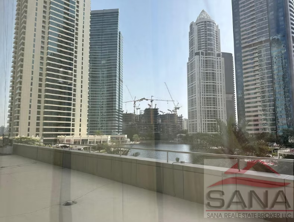 Vacant Office in One Lake Plaza – JLT