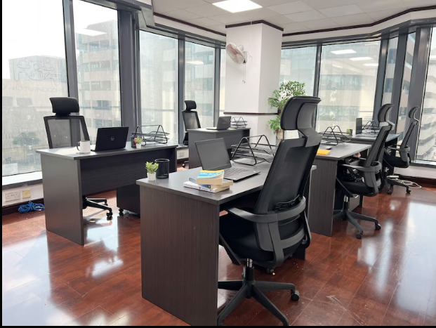 Desk Space With DED Approved Ejari | Free Unlimited Labour & Bank Inspections | 24X7 Access To The C