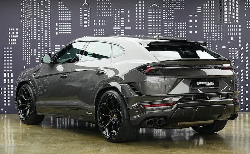 Lamborghini Urus Standard