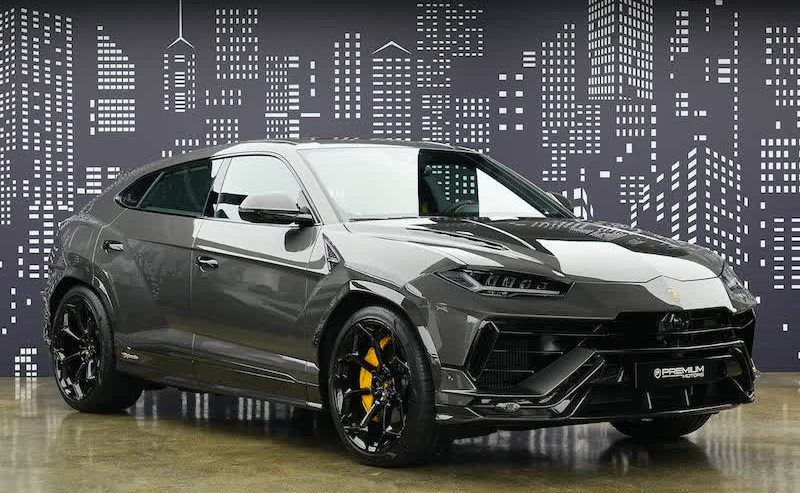 Lamborghini Urus Standard