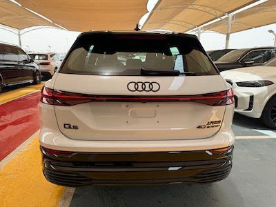 Audi e-tron Other