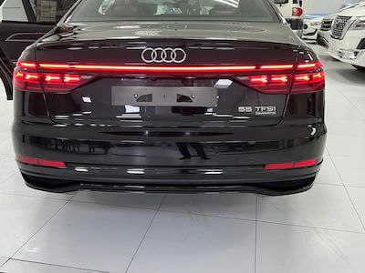 Audi A8 Luxury