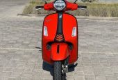 Vespa GTS 300 Super Sport + 1 Year Warranty