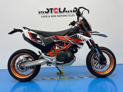 KTM SMC690R 2017 in Dubai