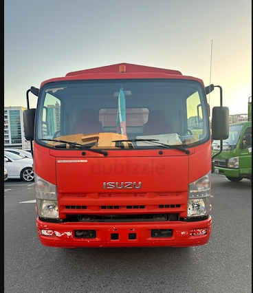 Isuzu 3 ton pickup truck