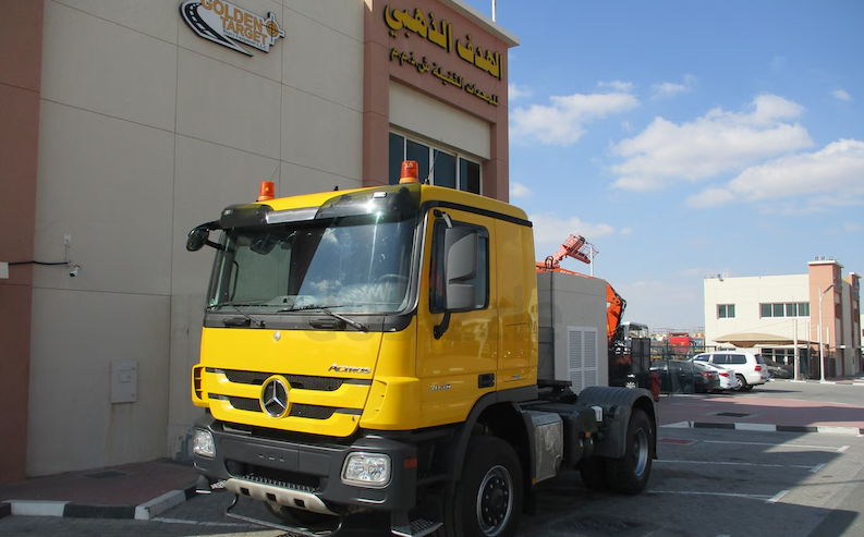 MERCEDES 2048 4X4 HEAD TRUCK 2014