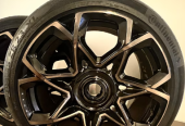 Kahn Design Rims with tires