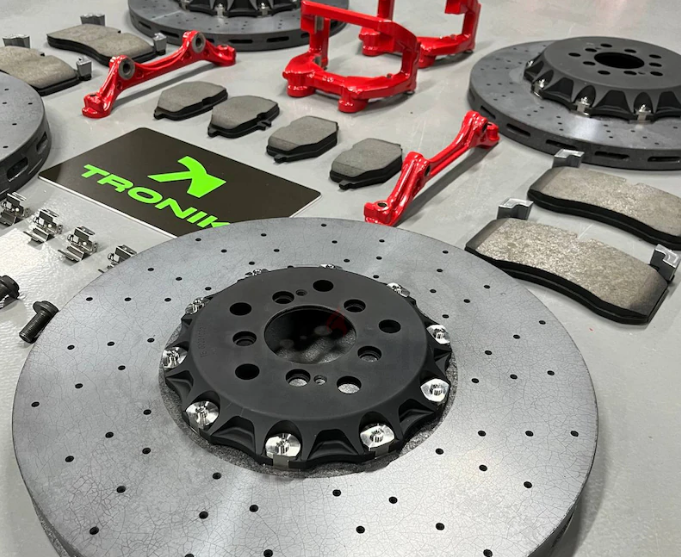 Carbon ceramic brake system for Mercedes-Benz G63 2018 –