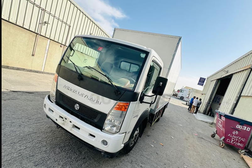 3 ton pick up truck. ( Ashok Leyland ))