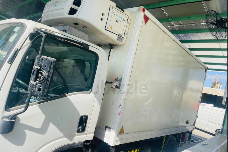 ISUZU 2017 model 4.2 Ton Freezer Truck