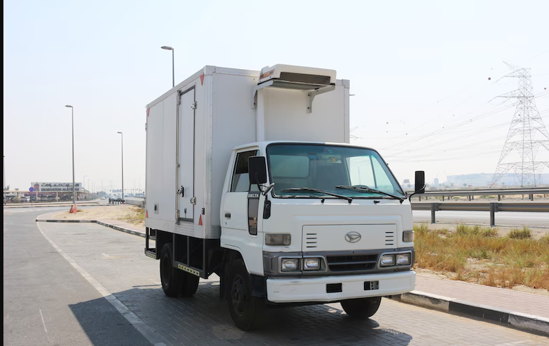 DAIHATSU DELTA PICKUP WITH FRIDGE 1999