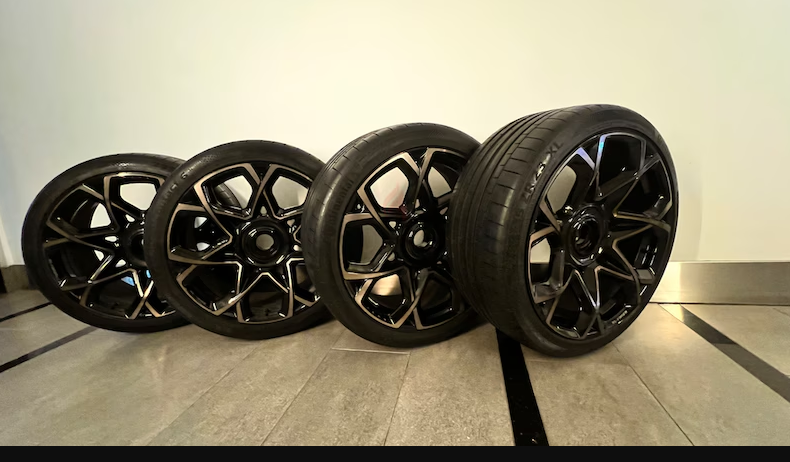 Kahn Design Rims with tires