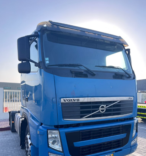 VOLVO HEAD TRUCK