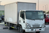 2019 ISUZU-REWARD-NPR – Dry Van With Hydraulic Gate – Gcc Specs – EMI 1900 Aed PM