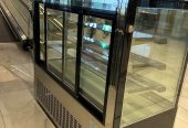 Cake refrigerator use for 3 months Shj shj