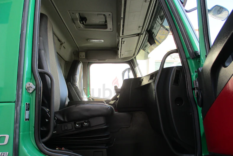 VOLVO FM 410 6X2 DOUBLE SKIP TRUCK 2016