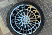 Hummer H2 wheel and tyres size 26”