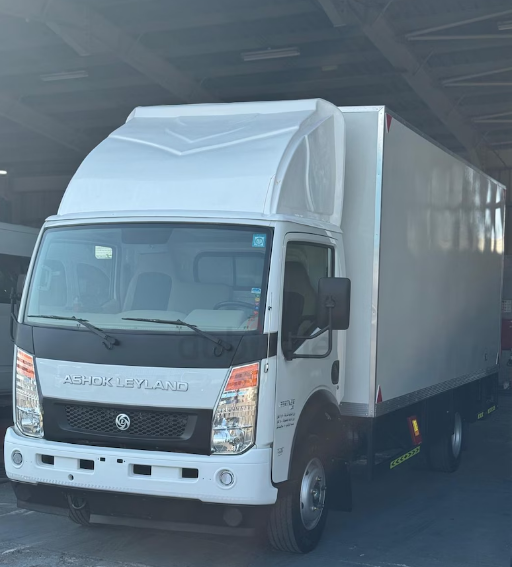 Ashok Leyland Partner / 7Ton / Dry Box / Tail Lift