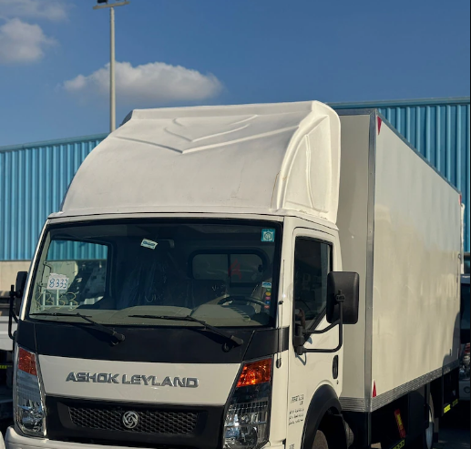 Ashok Leyland Partner / 7Ton / Dry Box / Tail Lift