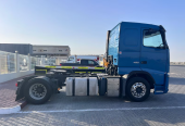 VOLVO HEAD TRUCK