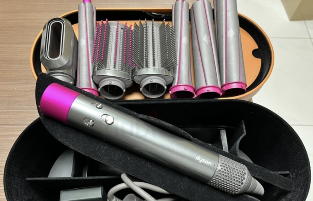 Dyson Airwrap Hair Styler H1S01 Fuchsia with Storage Case