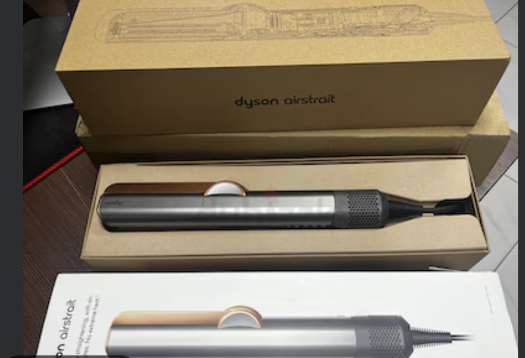 Open sealed Dyson Airstrait™ Straightener