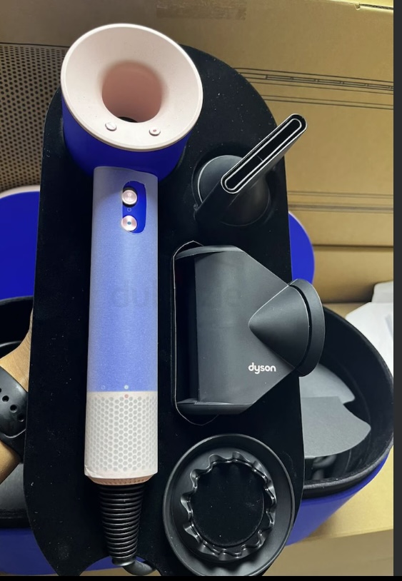 Dyson Supersonic Blue blush Only Open Sealed Never Used