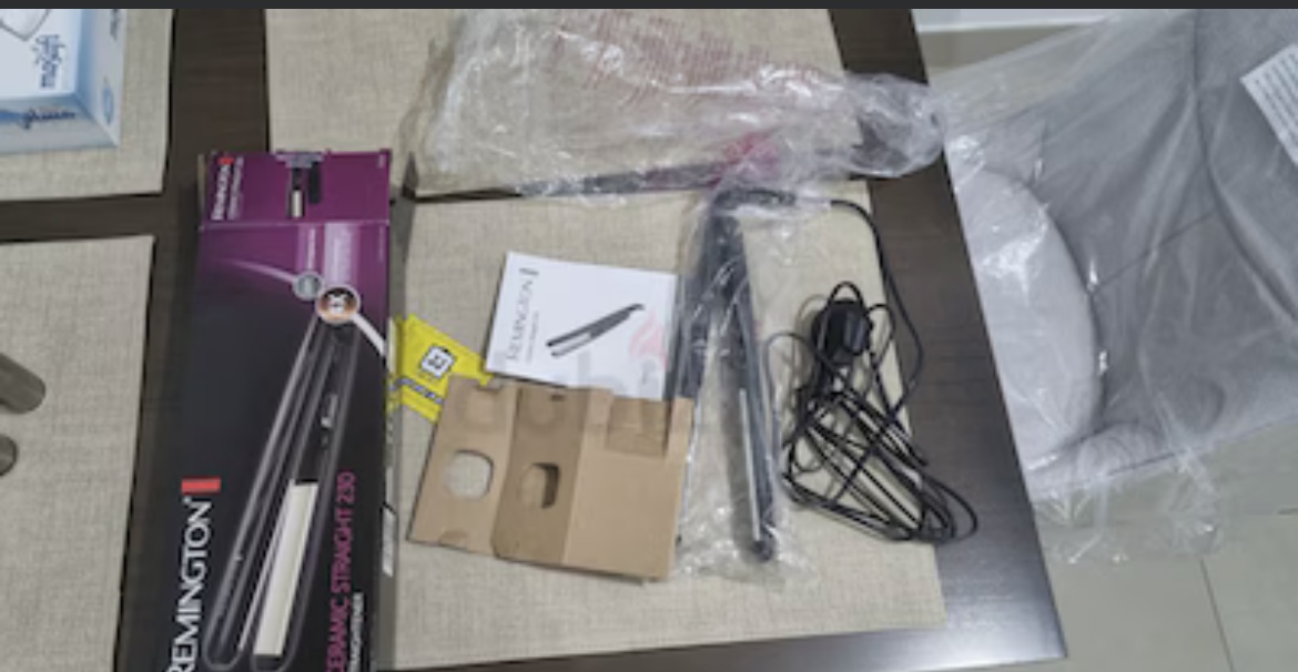 Remington E51 Ceramic Straight 230 Hair Straightener