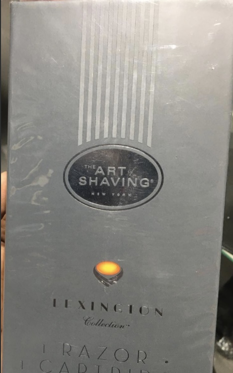 SHARVING RAZOR
