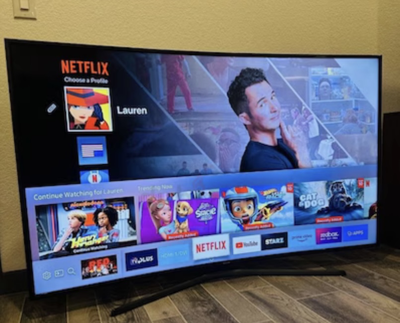 Samsung 55 inches curved smart tv