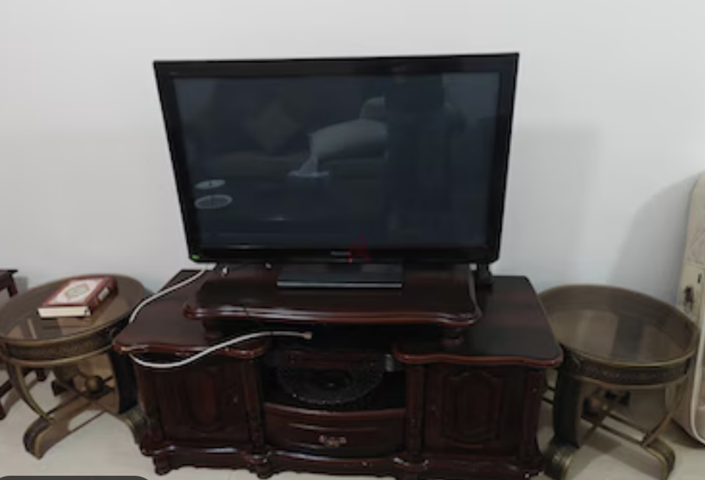 43 Inch Panasonic TV